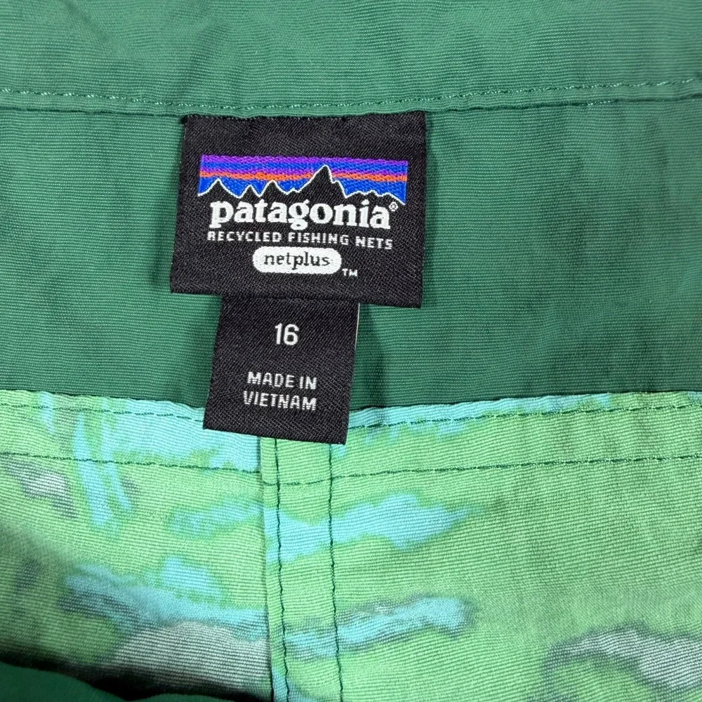Patagonia Baggies Board Shorts Women 16 Green Tropical Palm NetPlus STY76594SP24